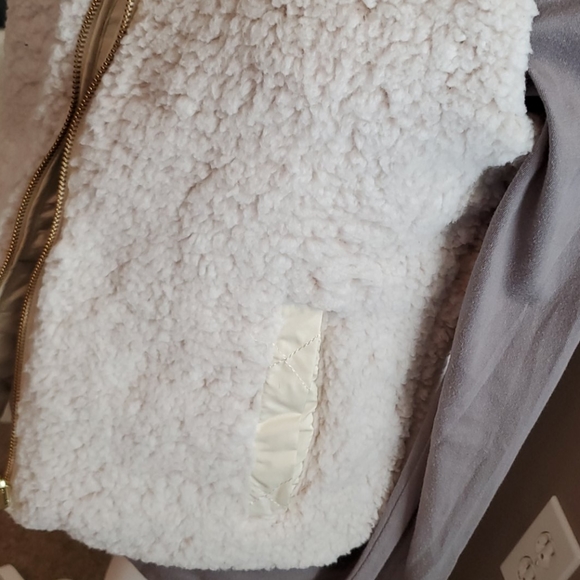 LoveTree Small worn once /#336 - Picture 6 of 10